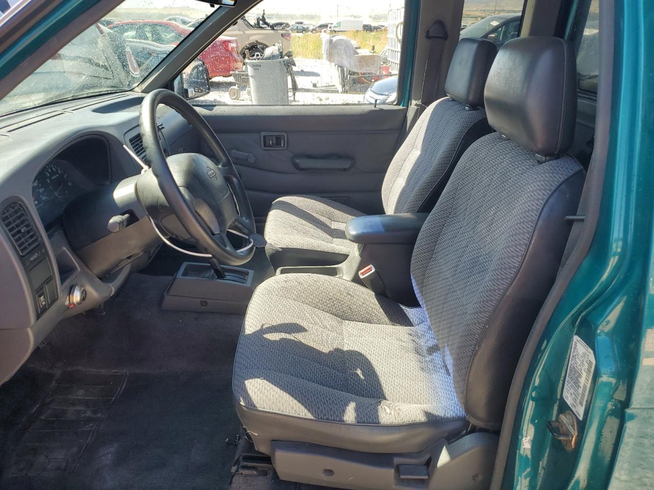 1997 NISSAN TRUCK XE photo 13