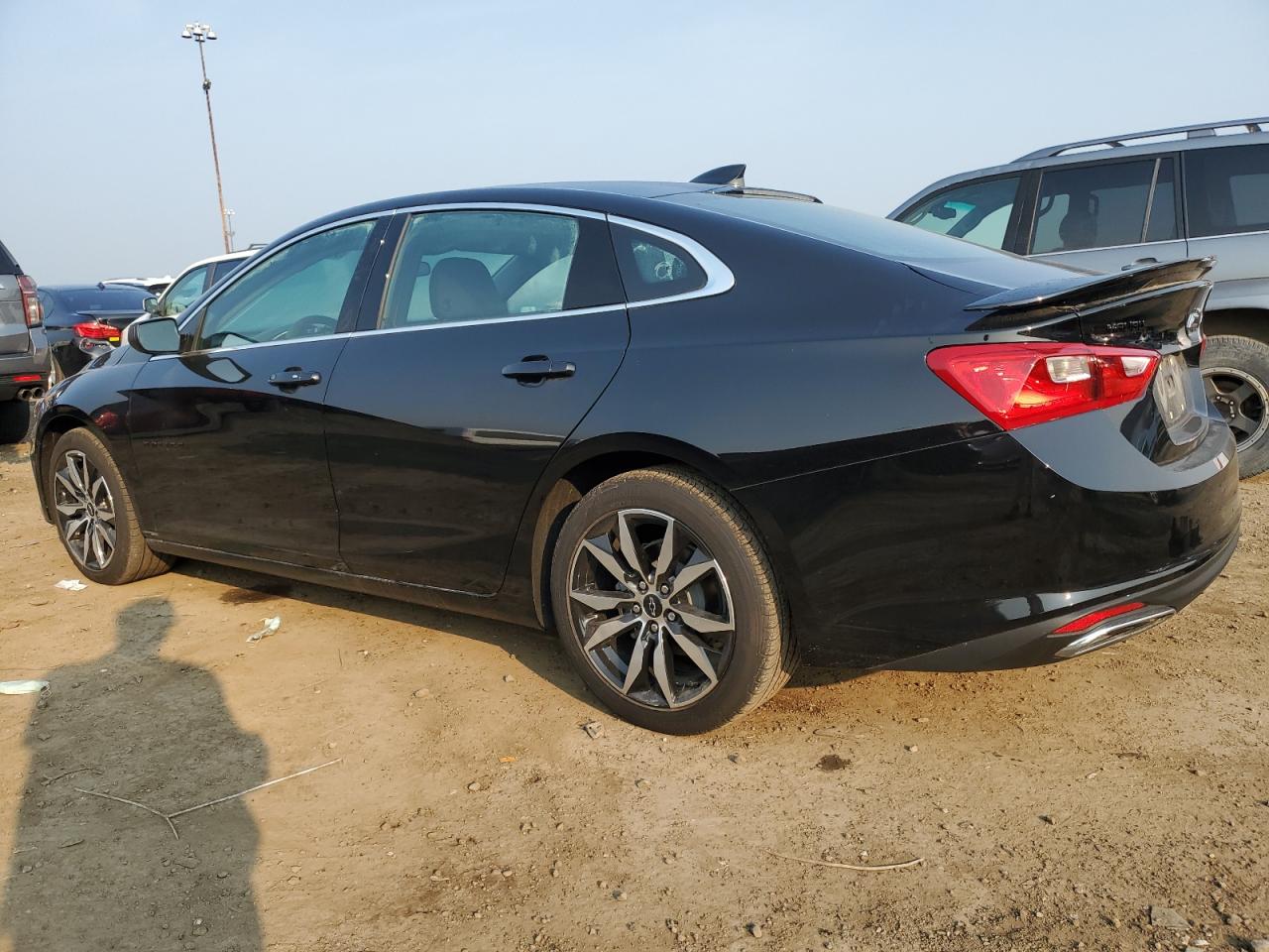 2022 CHEVROLET MALIBU RS photo 2