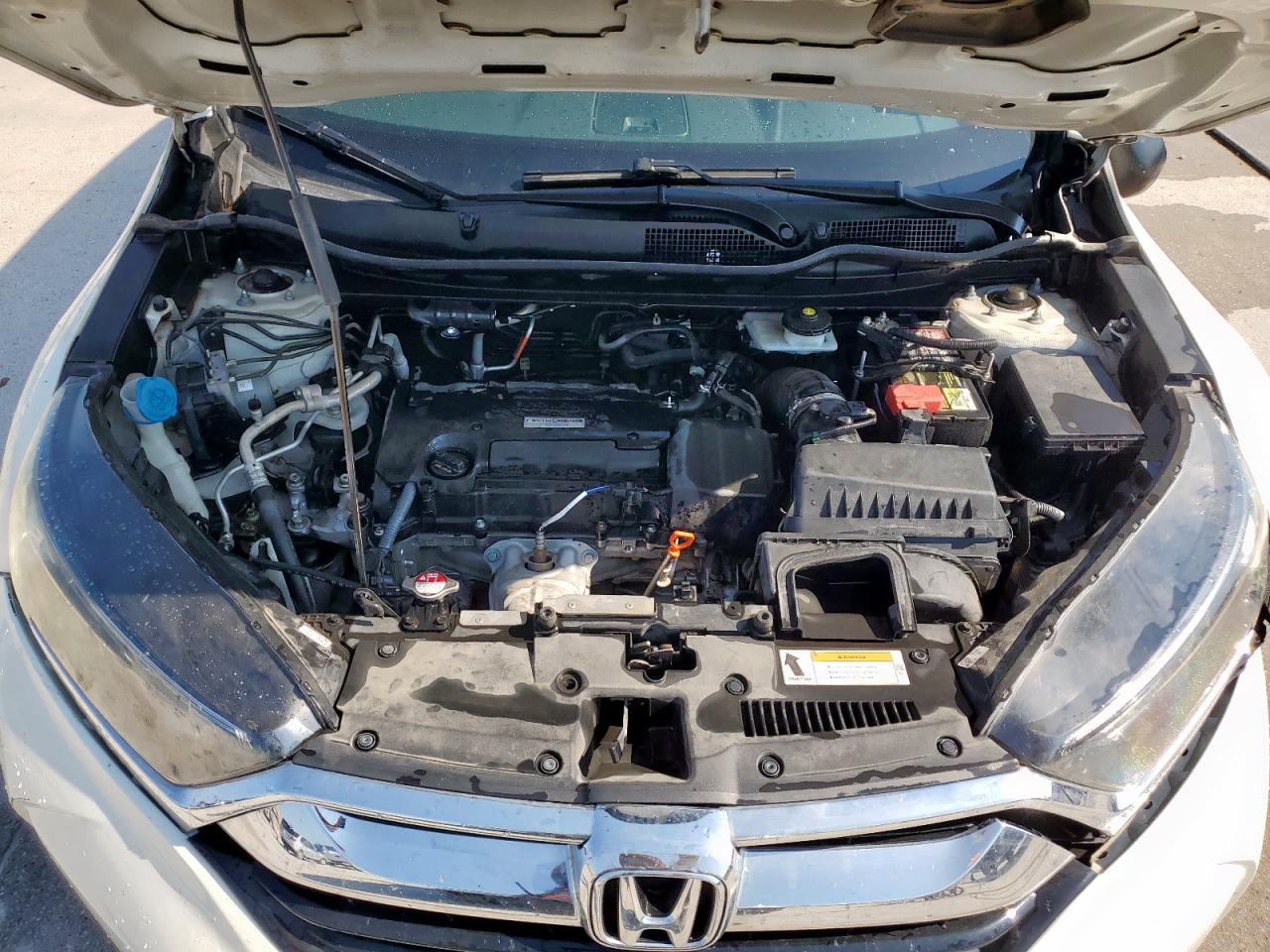 2017 HONDA CR-V LX photo 34