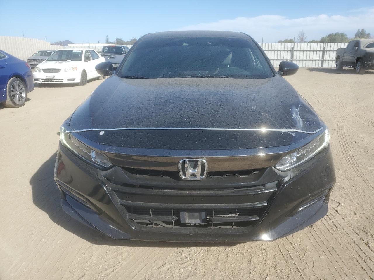 2018 HONDA ACCORD SPORT photo 9