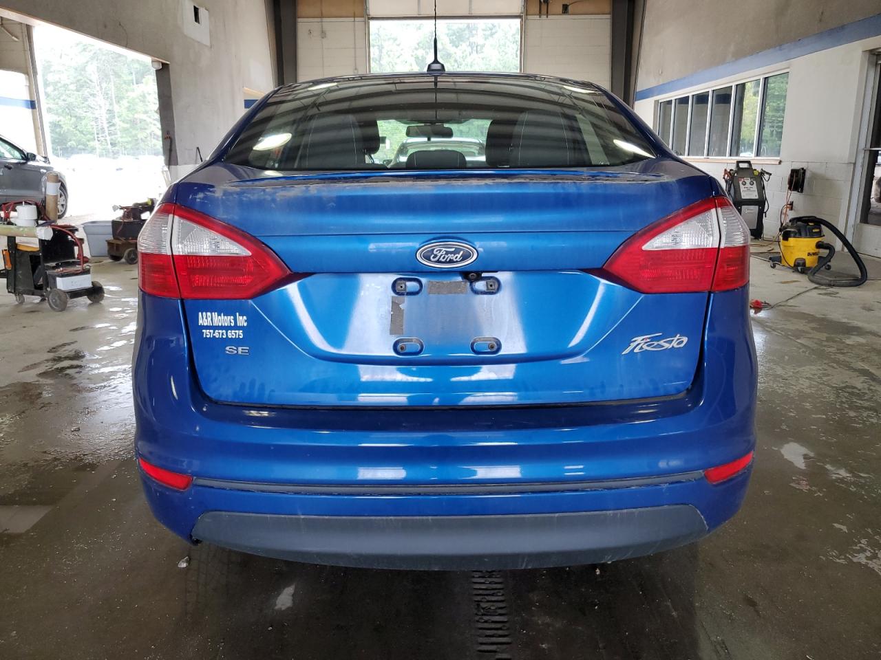 2018 FORD FIESTA SE photo 11