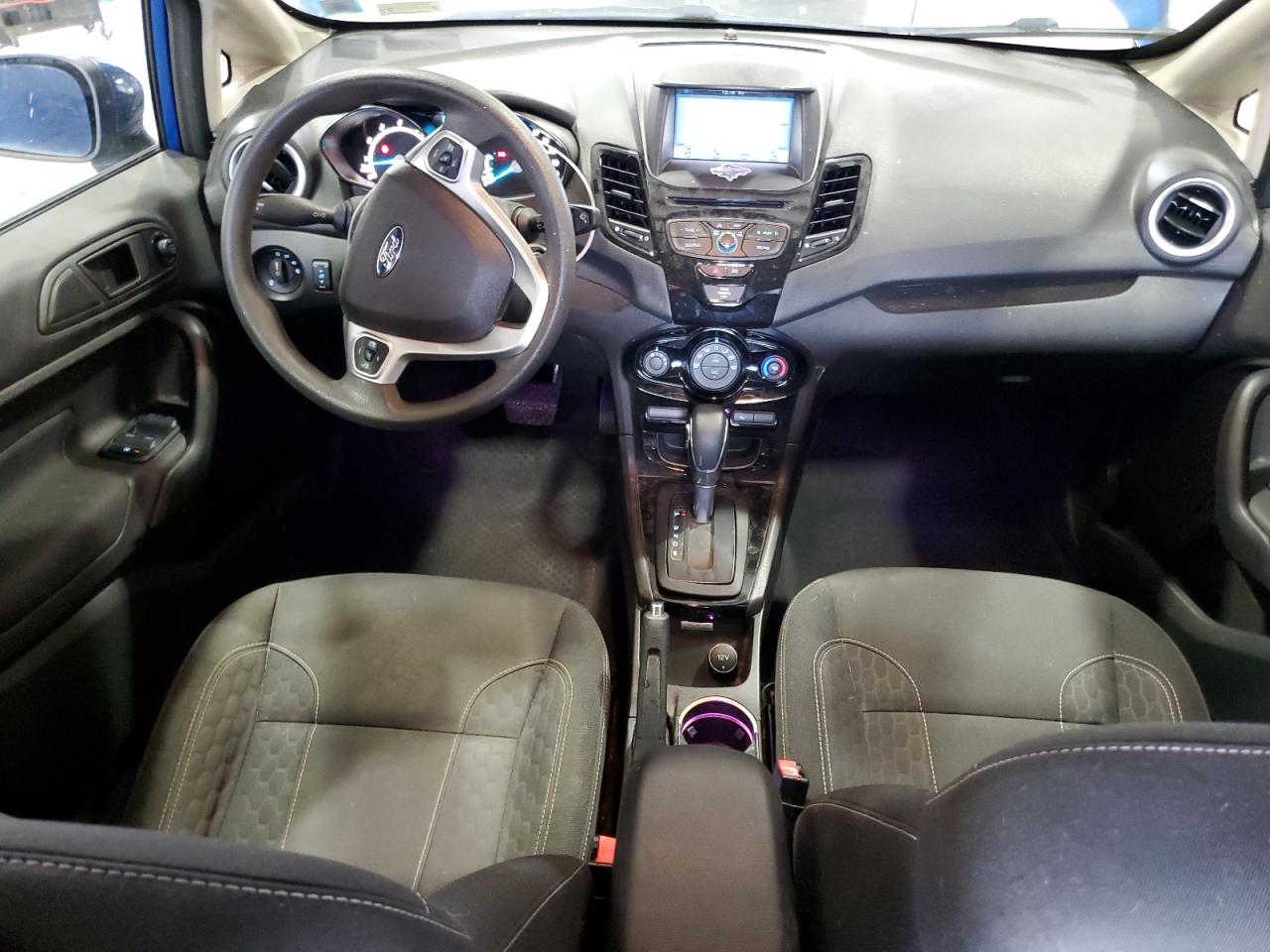 2018 FORD FIESTA SE photo 15