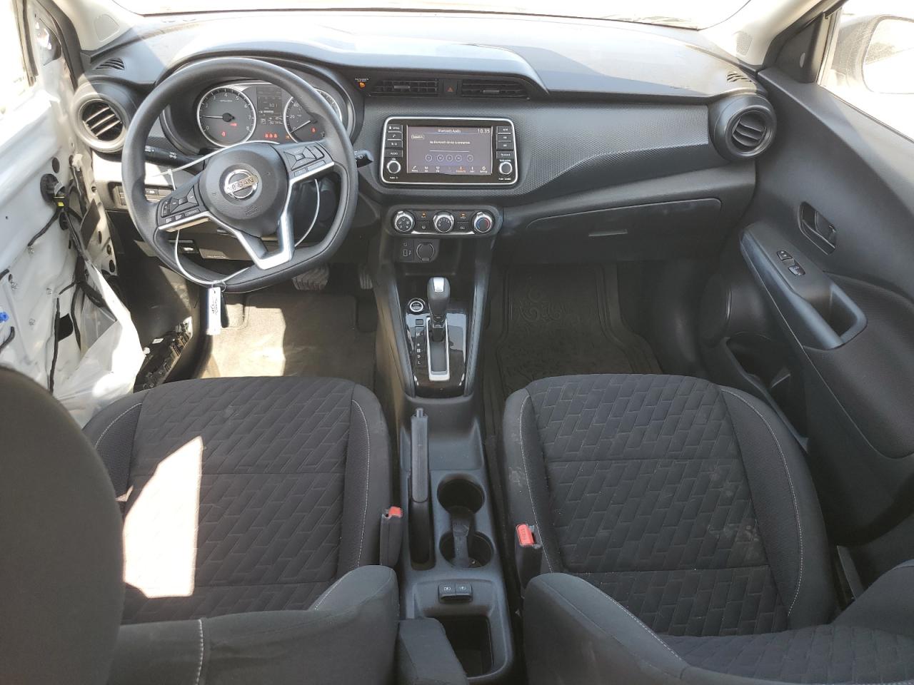2021 NISSAN KICKS S photo 8