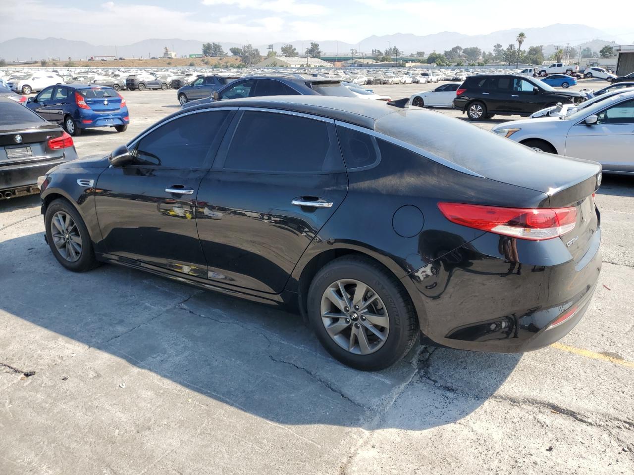 2018 KIA OPTIMA LX photo 3