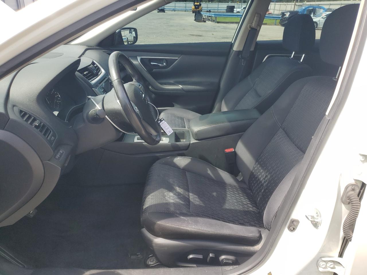 2016 NISSAN ALTIMA 2.5 SV photo 7