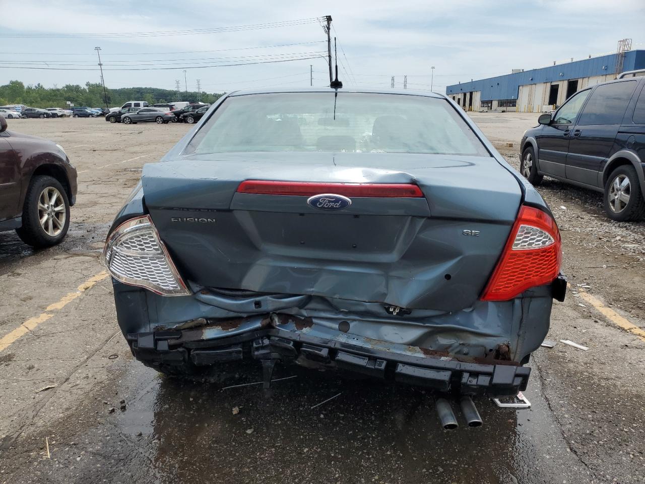 2011 FORD FUSION SE photo 16