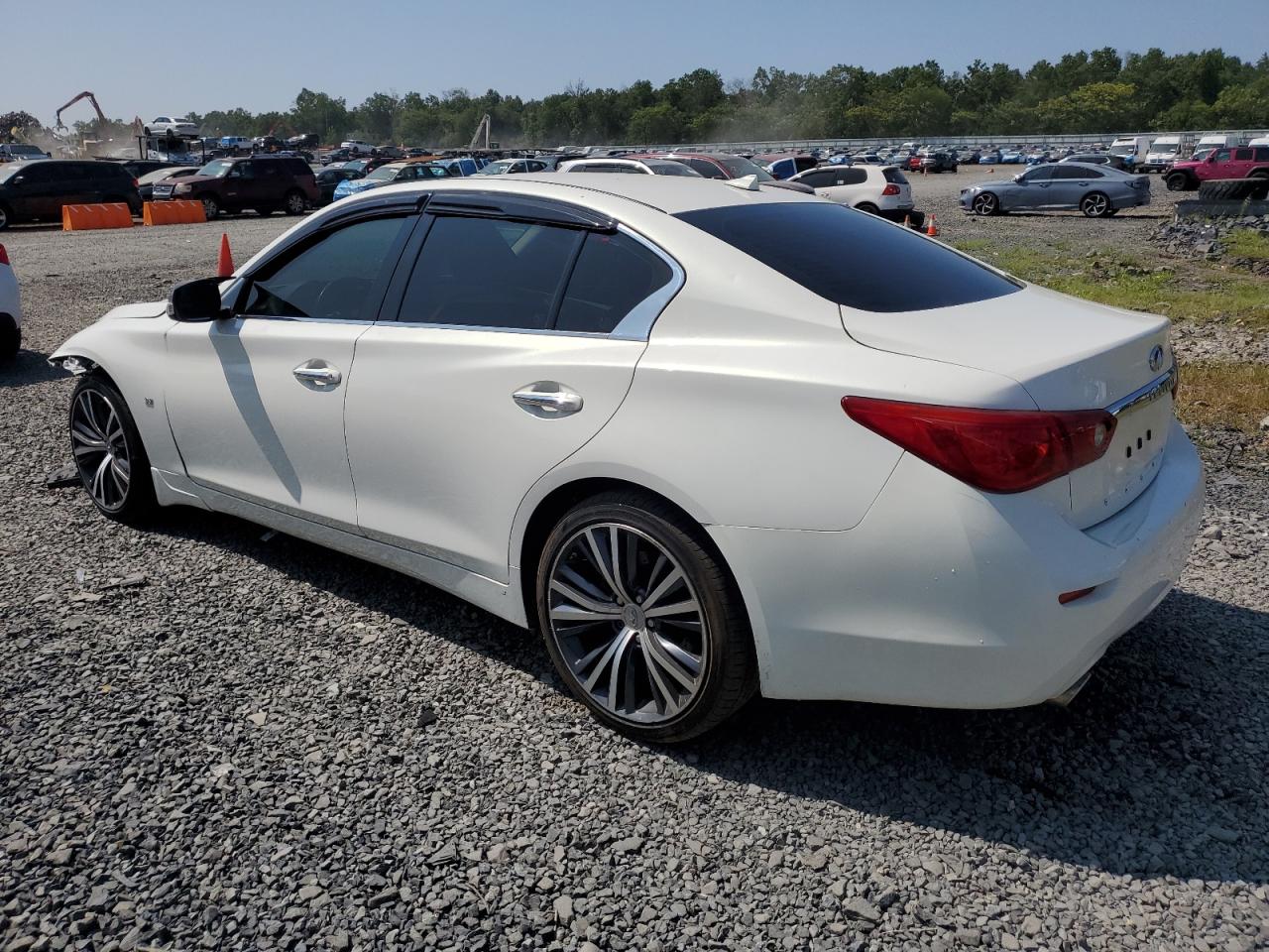 2015 INFINITI Q50 BASE photo 3