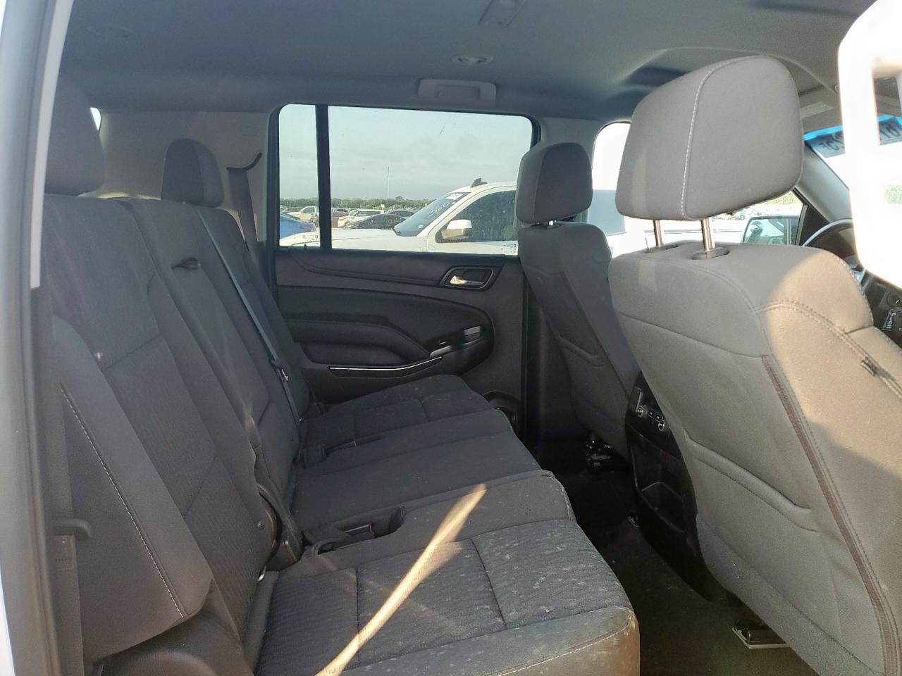 2018 CHEVROLET SUBURBAN C1500 LS photo 31