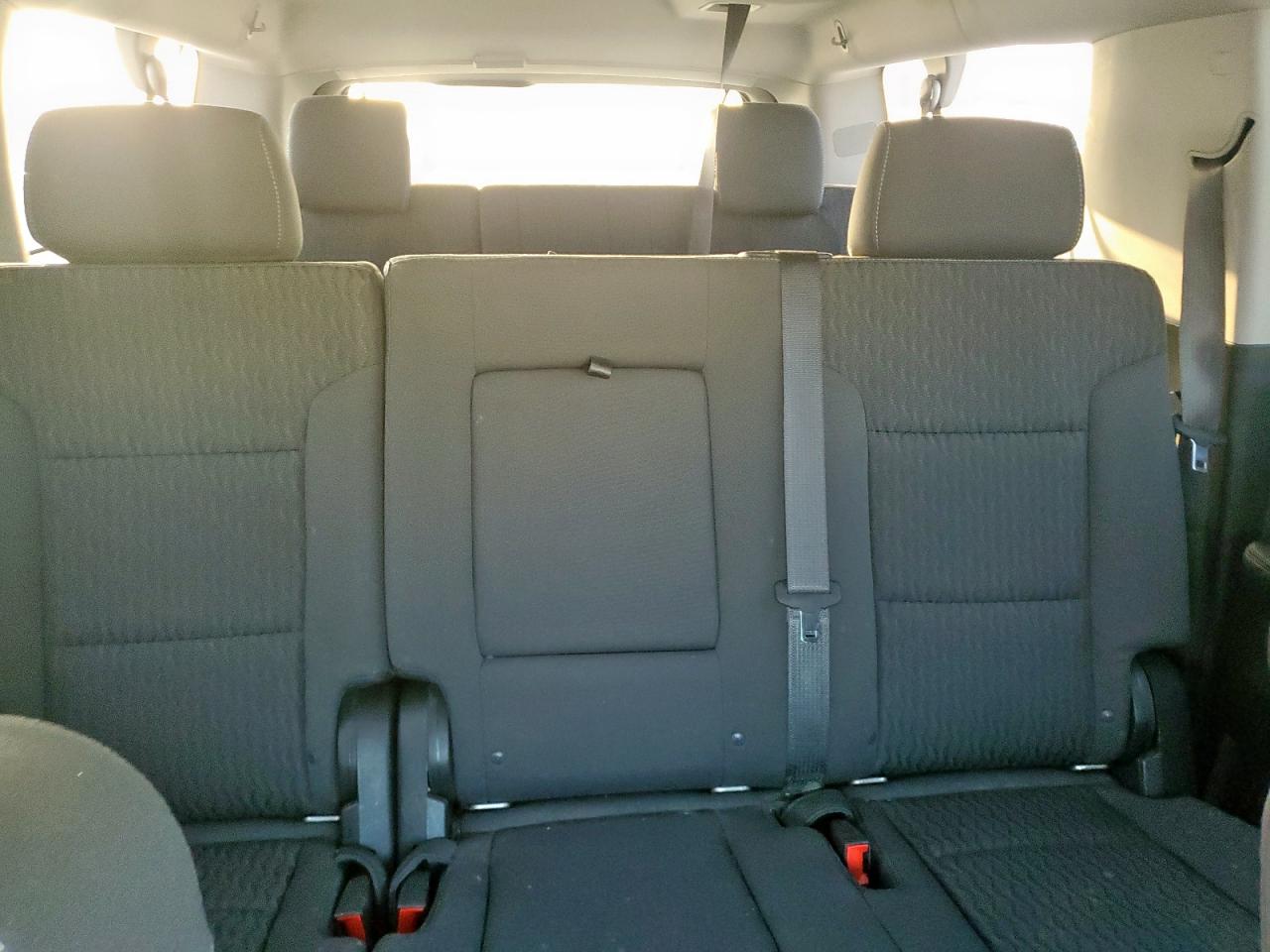 2018 CHEVROLET SUBURBAN C1500 LS photo 28