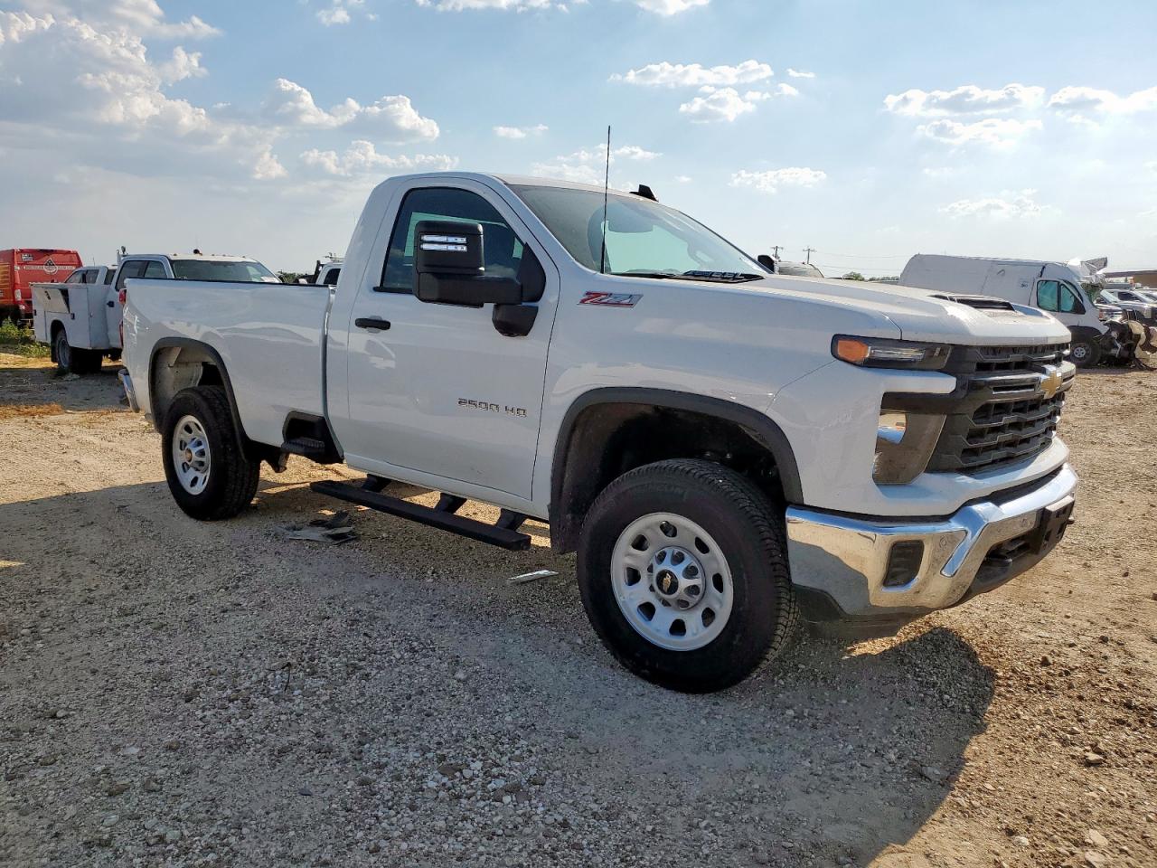 2025 CHEVROLET SILVERADO K2500 HEAVY DUTY photo 7