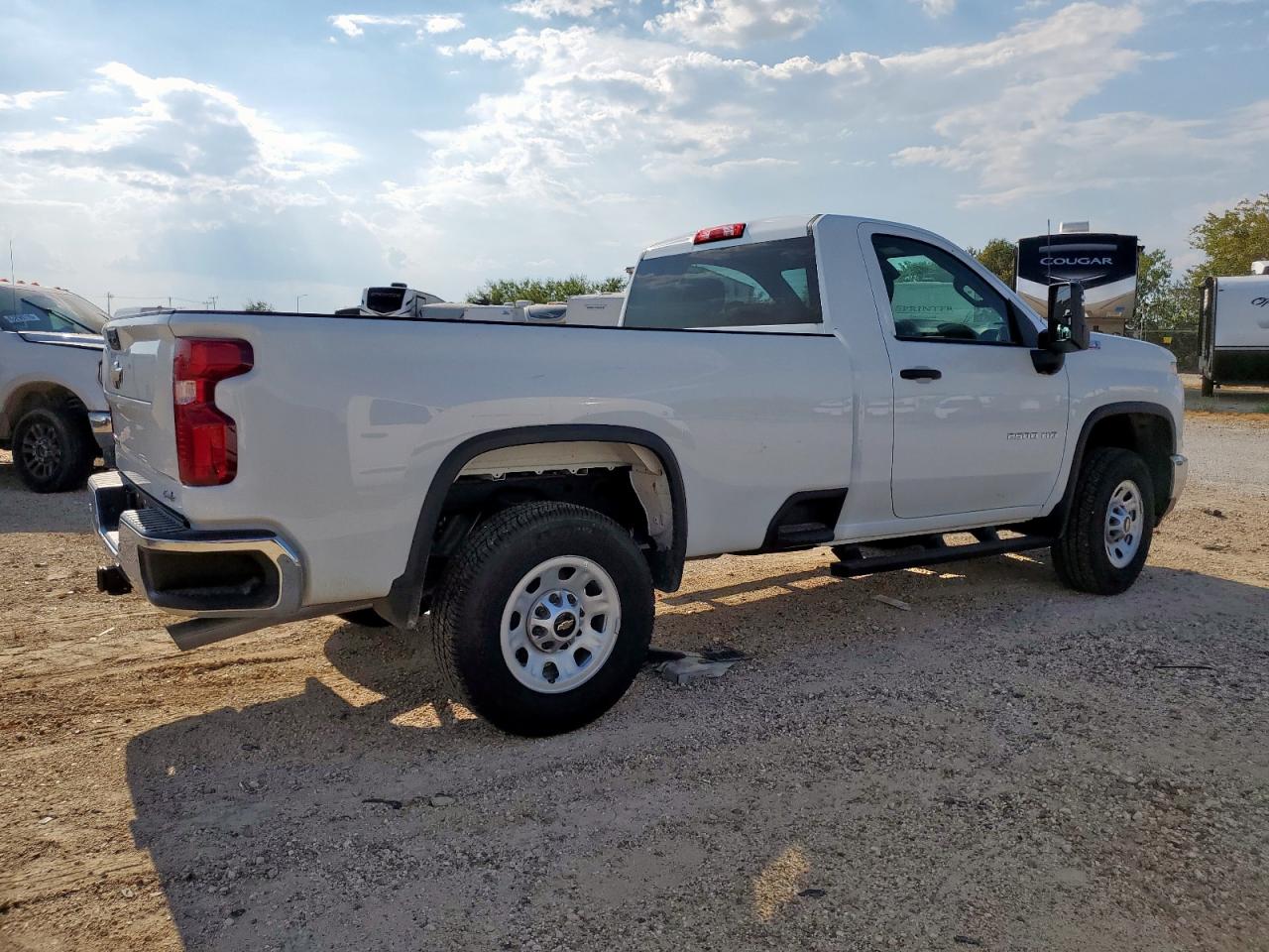 2025 CHEVROLET SILVERADO K2500 HEAVY DUTY photo 5