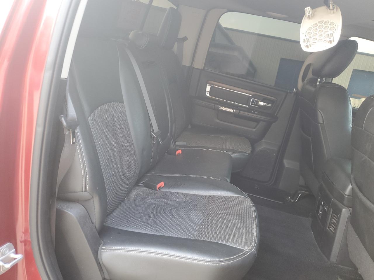 2015 RAM 1500 LARAMIE photo 10