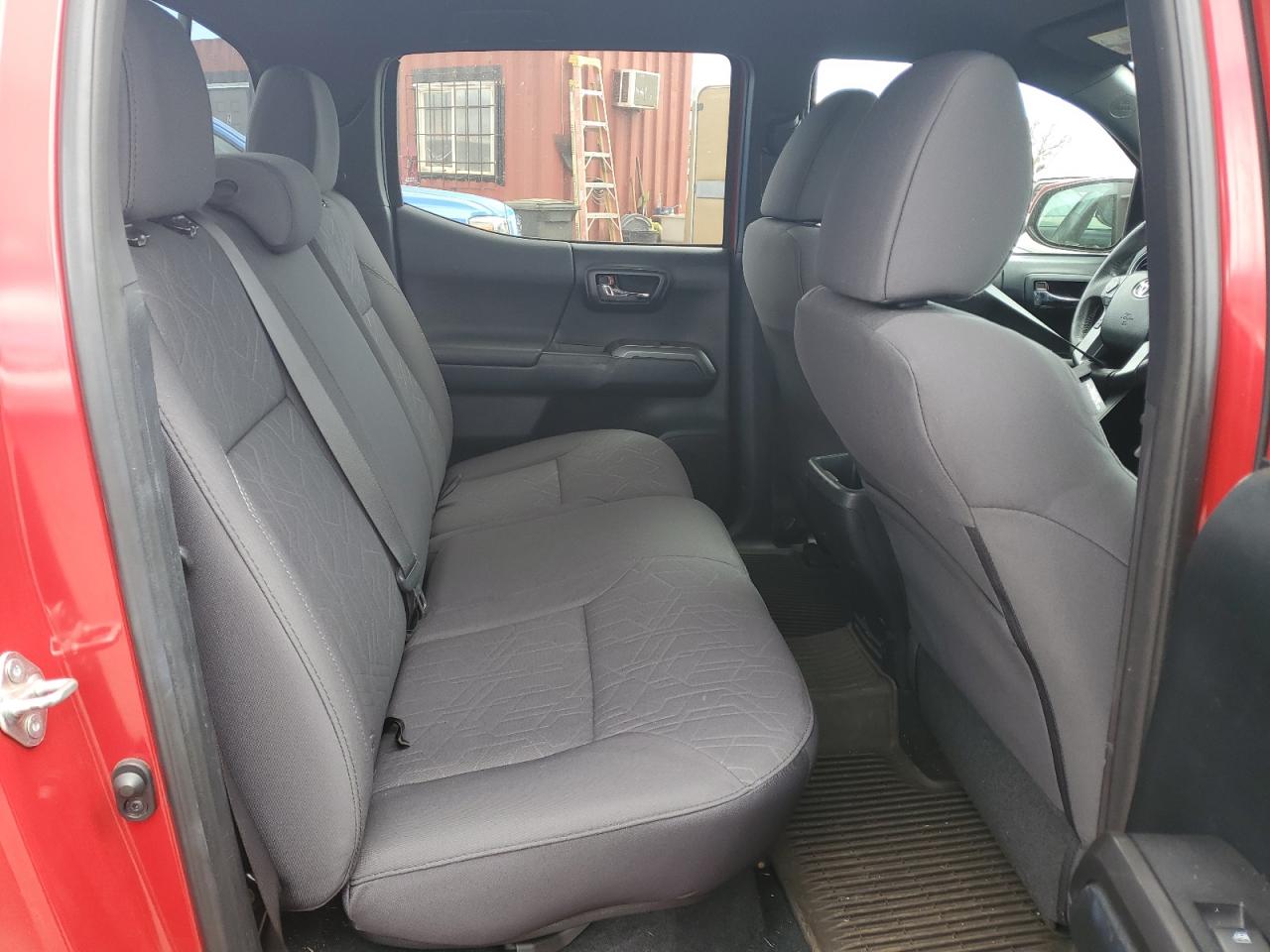 2017 TOYOTA TACOMA DOUBLE CAB photo 28