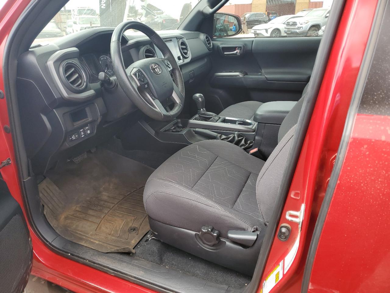 2017 TOYOTA TACOMA DOUBLE CAB photo 19