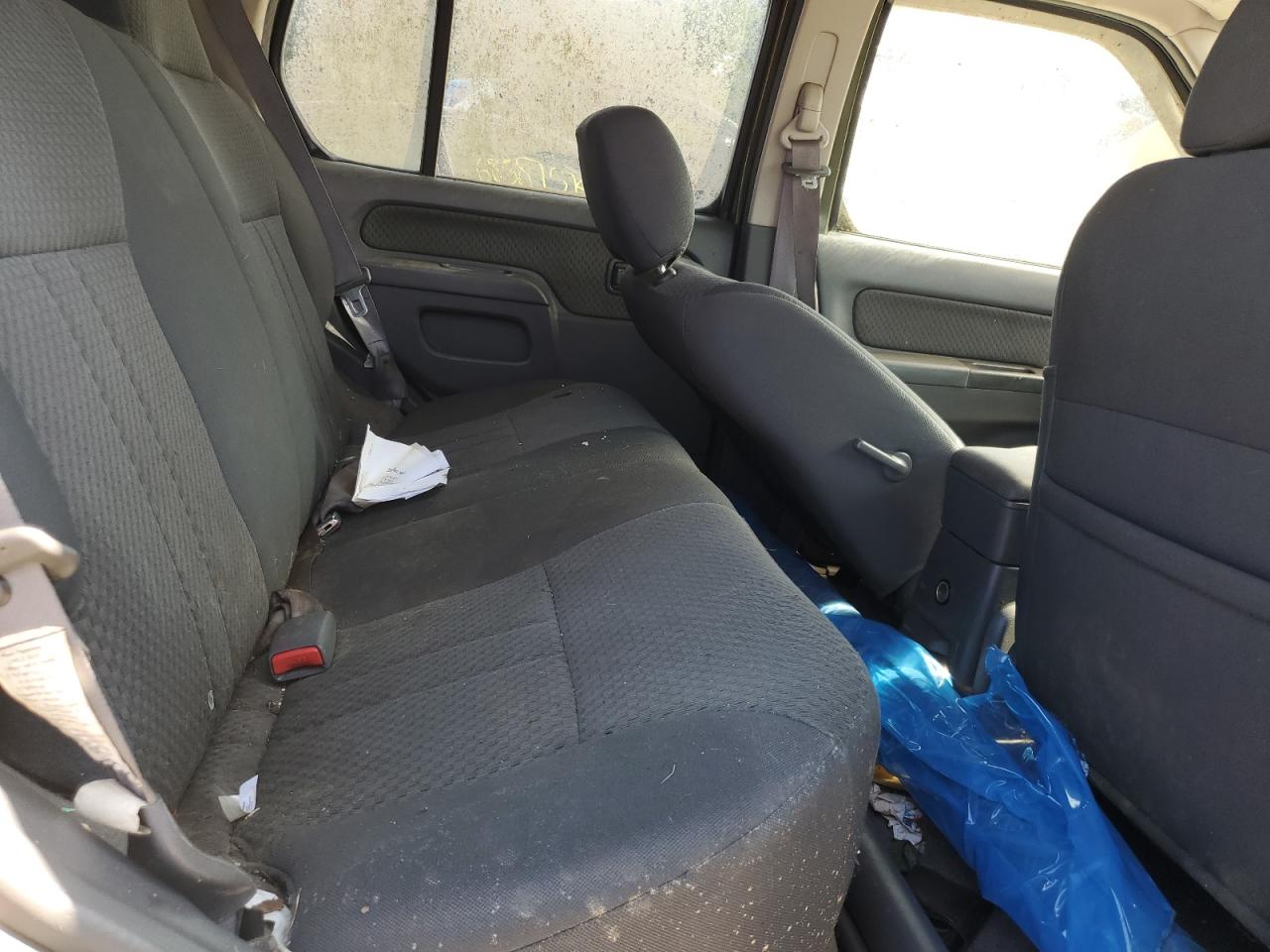 2004 NISSAN XTERRA XE photo 11