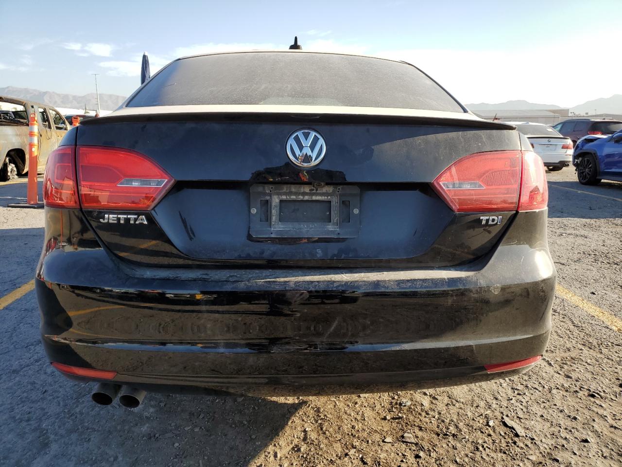 2014 VOLKSWAGEN JETTA TDI photo 6