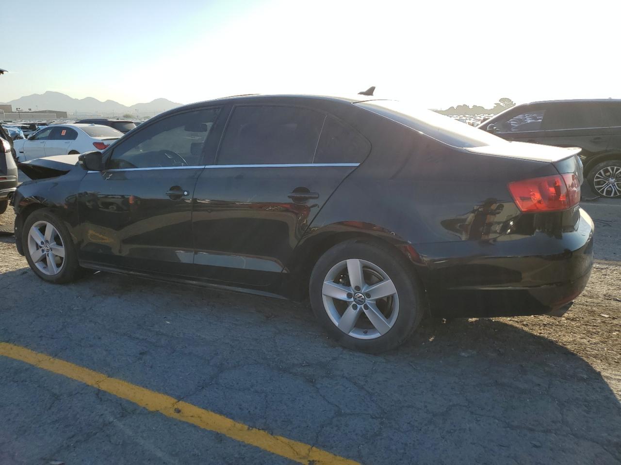 2014 VOLKSWAGEN JETTA TDI photo 2