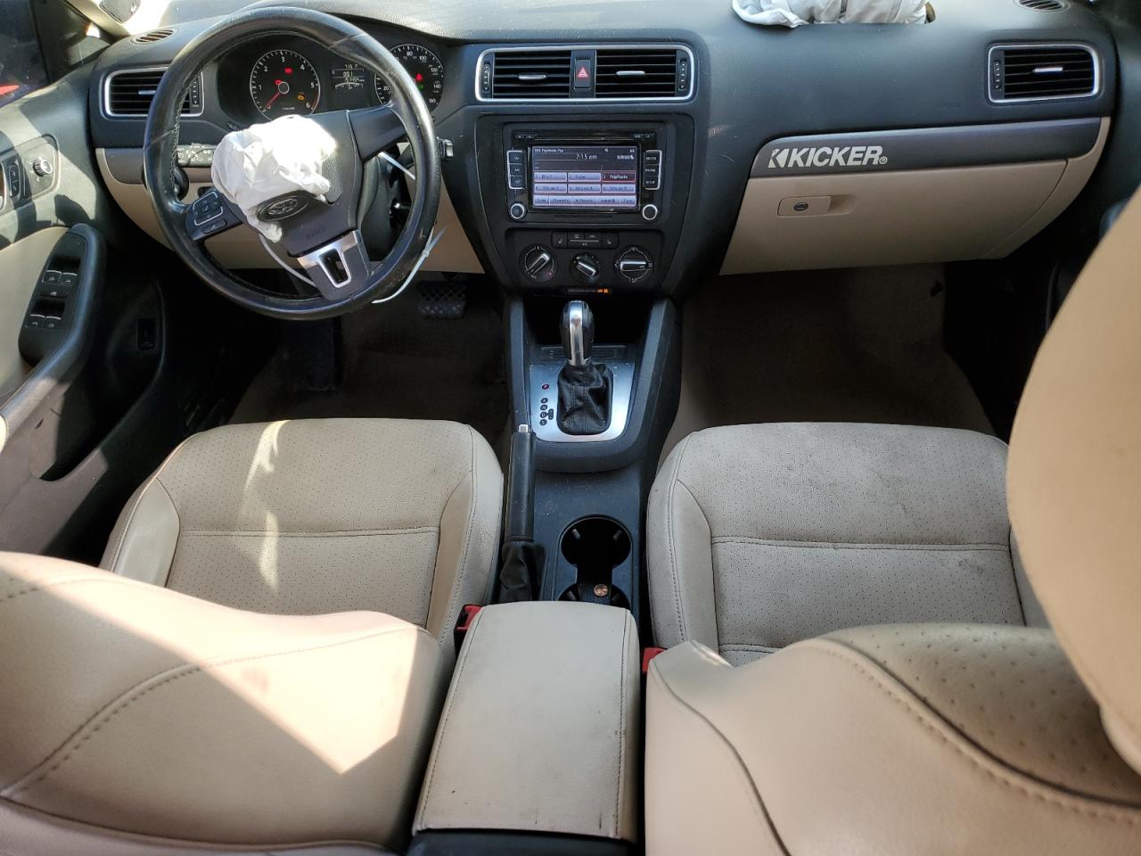 2014 VOLKSWAGEN JETTA TDI photo 8