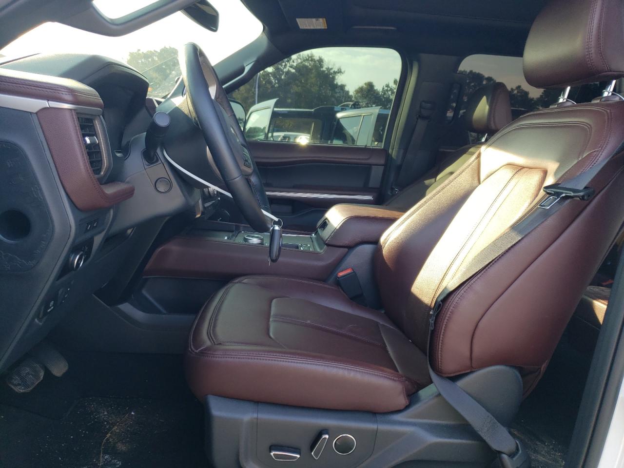 2024 FORD EXPEDITION LIMITED photo 7