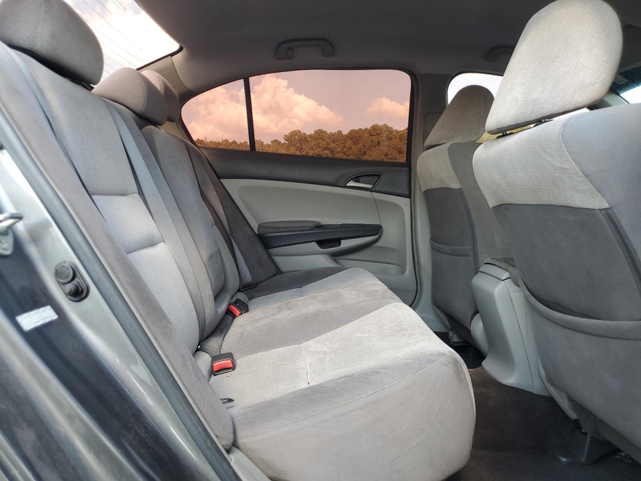 2008 HONDA ACCORD LX photo 28