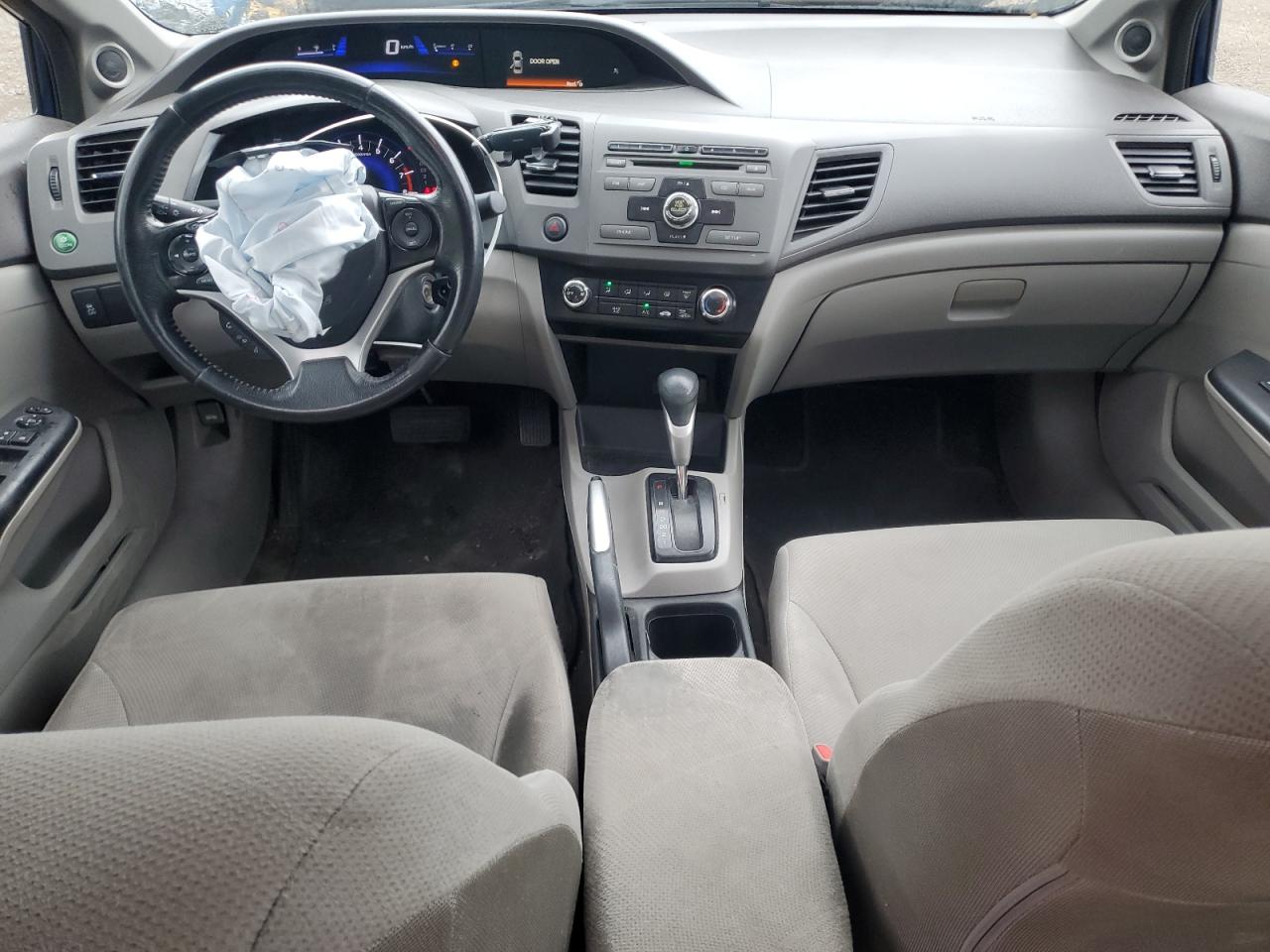 2012 HONDA CIVIC LX photo 22
