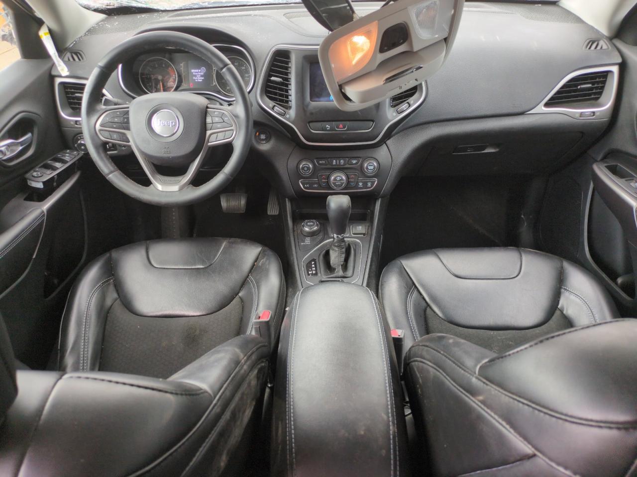 2019 JEEP CHEROKEE LATITUDE PLUS photo 8