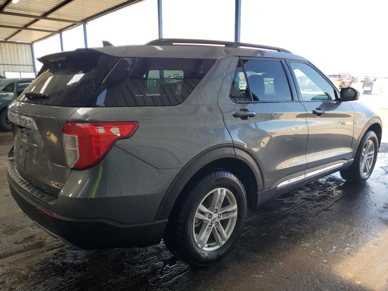 2023 FORD EXPLORER XLT photo 5
