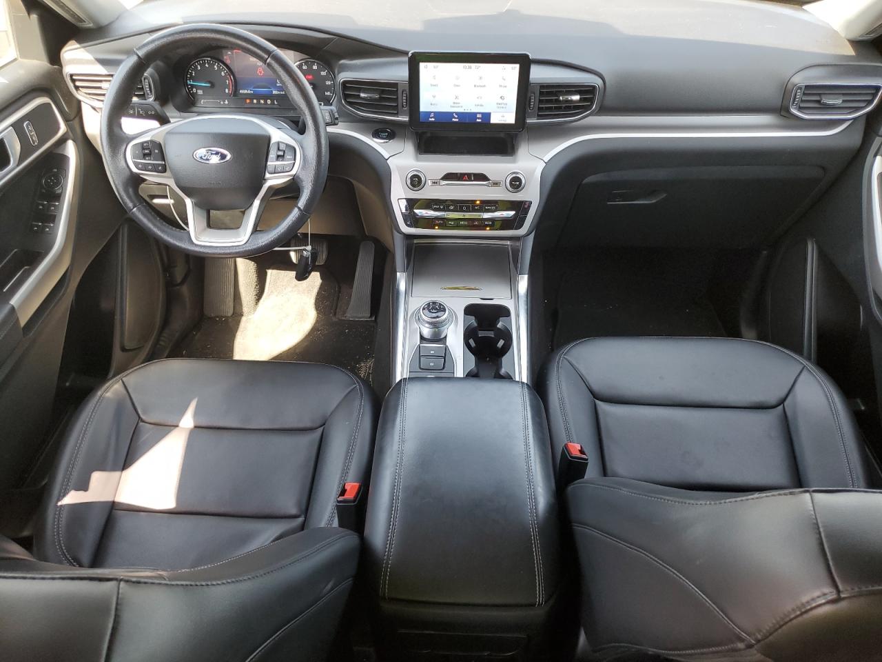 2023 FORD EXPLORER XLT photo 15