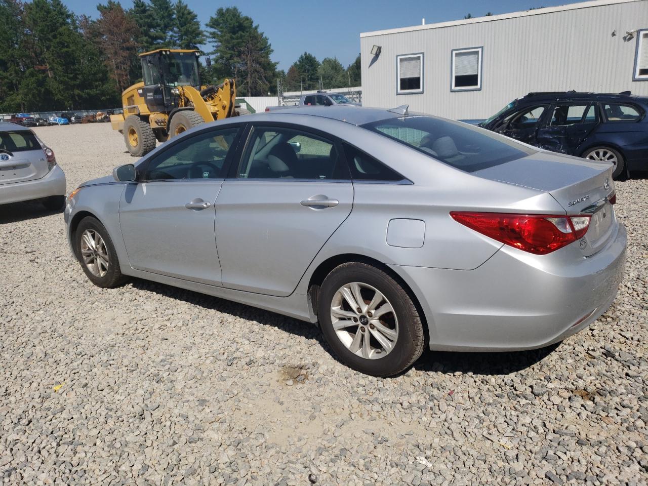 2013 HYUNDAI SONATA GLS photo 2