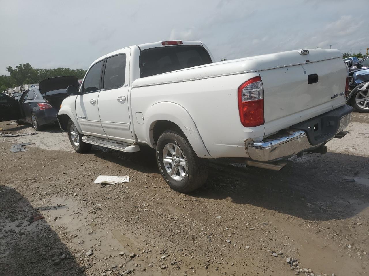 2004 TOYOTA TUNDRA DOUBLE CAB SR5 photo 2