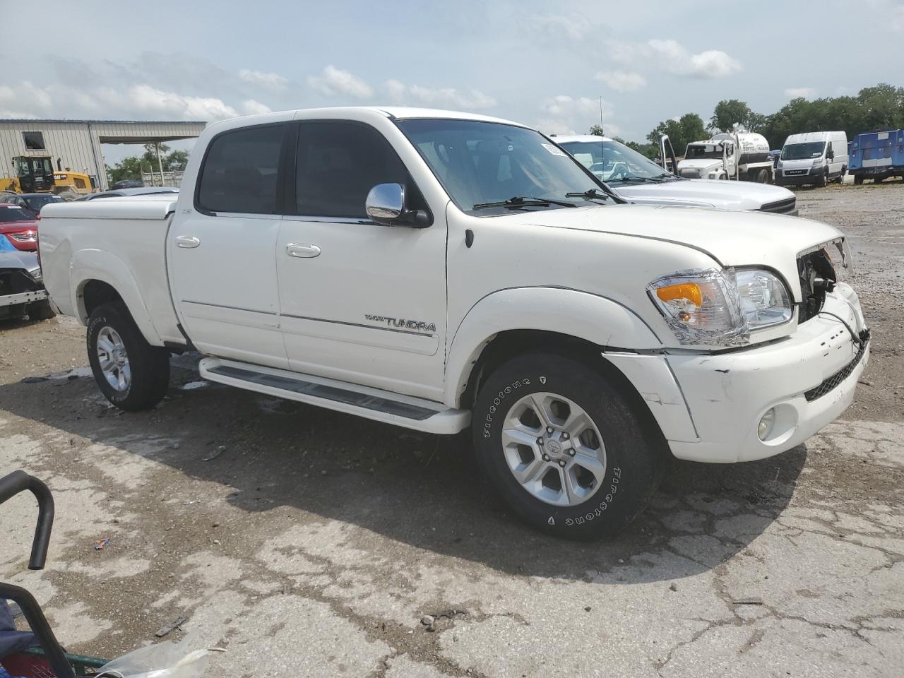 2004 TOYOTA TUNDRA DOUBLE CAB SR5 photo 4