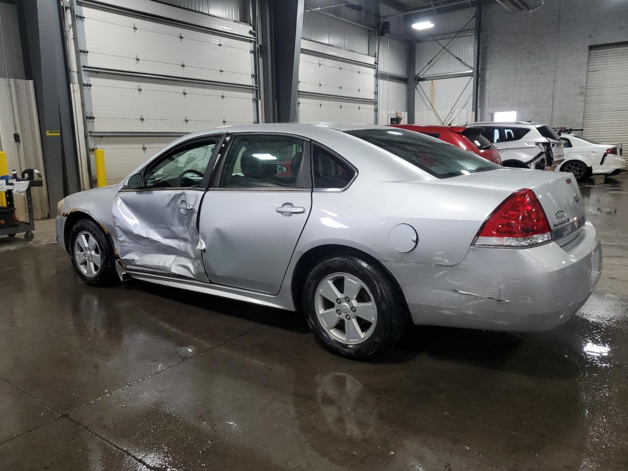 2010 CHEVROLET IMPALA LT photo 3