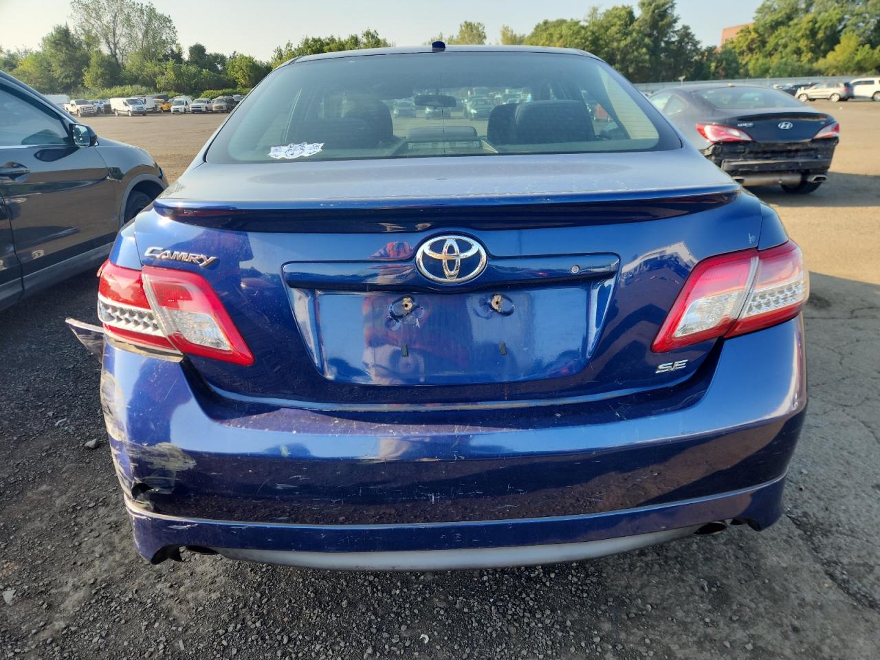 2010 TOYOTA CAMRY BASE photo 16