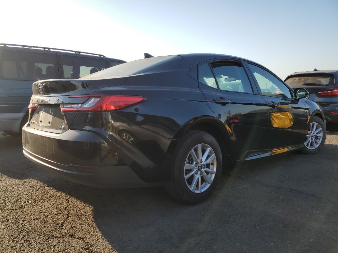 2025 TOYOTA CAMRY XSE photo 3