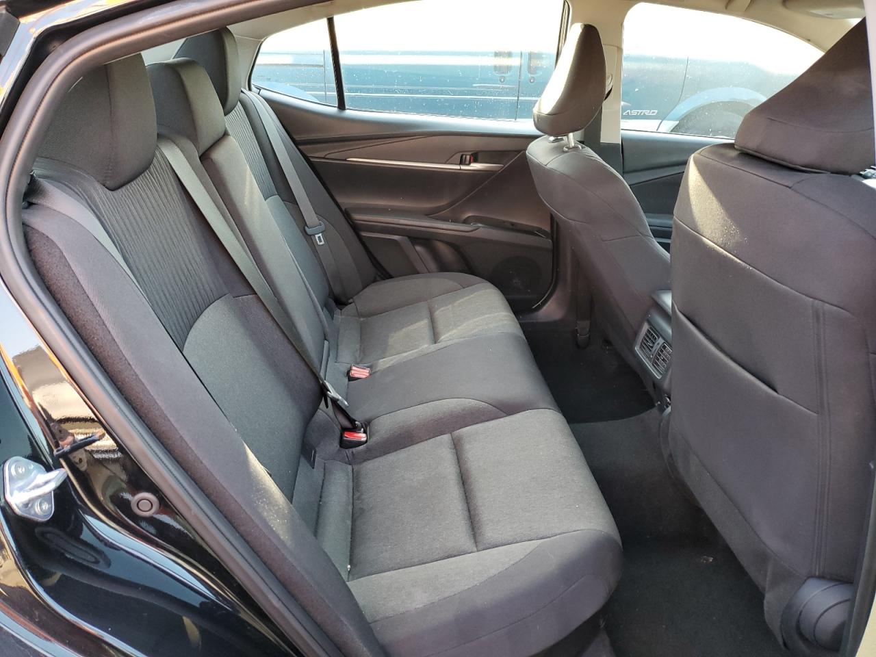 2025 TOYOTA CAMRY XSE photo 10