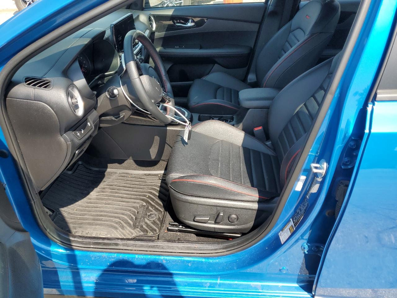 2023 KIA FORTE GT photo 13