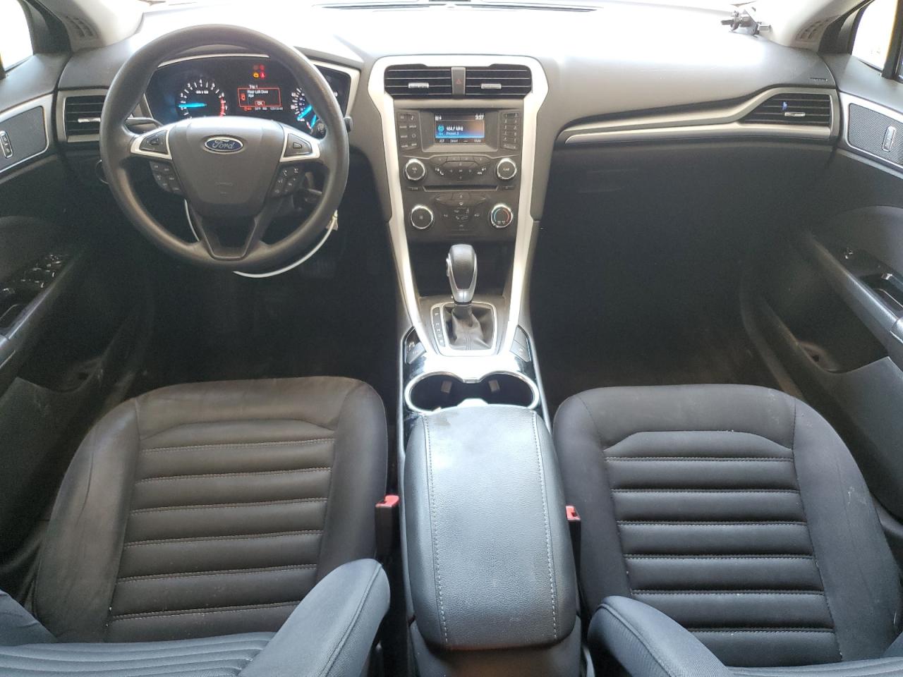 2015 FORD FUSION SE photo 8