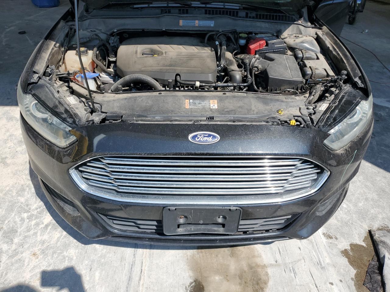 2015 FORD FUSION SE photo 11