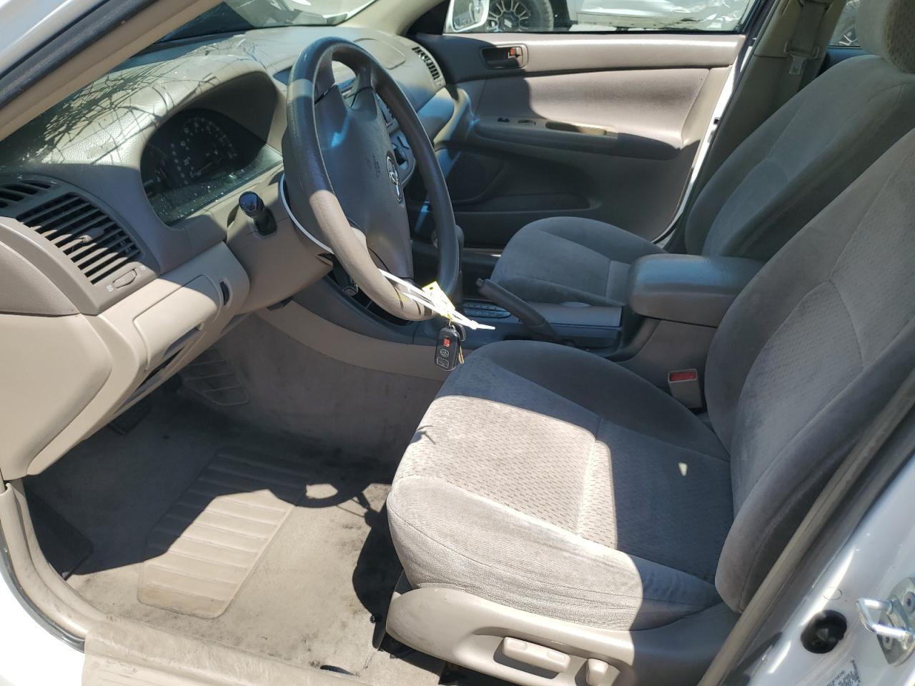 2003 TOYOTA CAMRY LE photo 19
