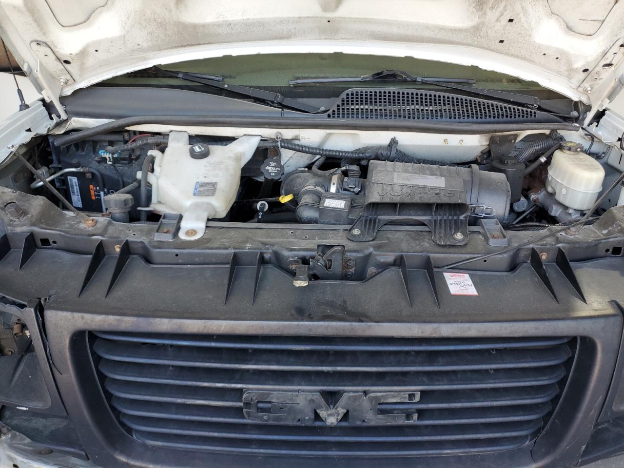 2017 GMC SAVANA G2500 photo 21