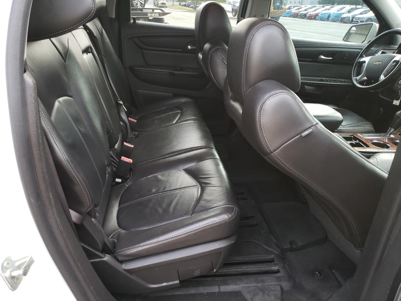 2014 CHEVROLET TRAVERSE LT photo 21