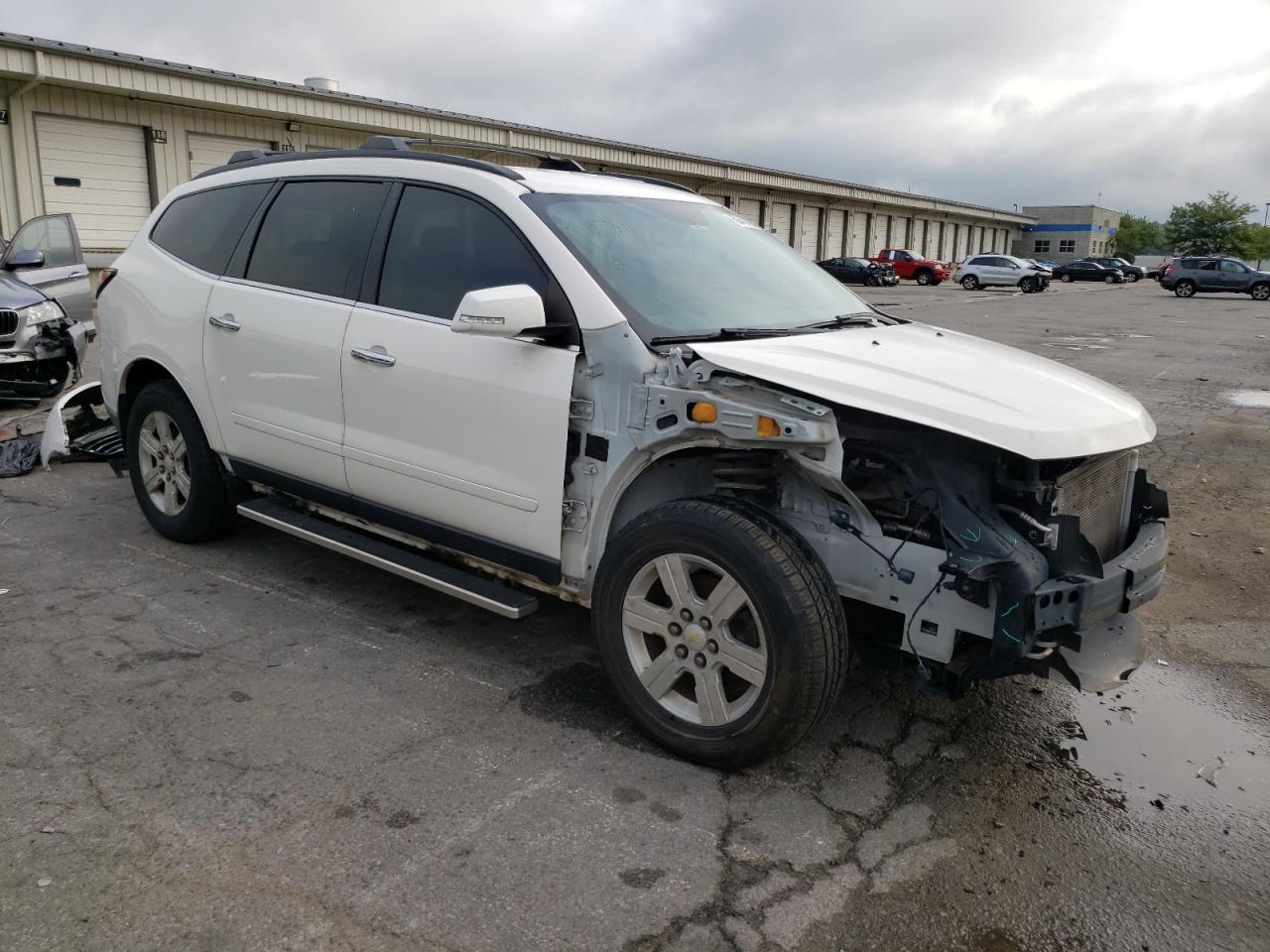 2014 CHEVROLET TRAVERSE LT photo 7