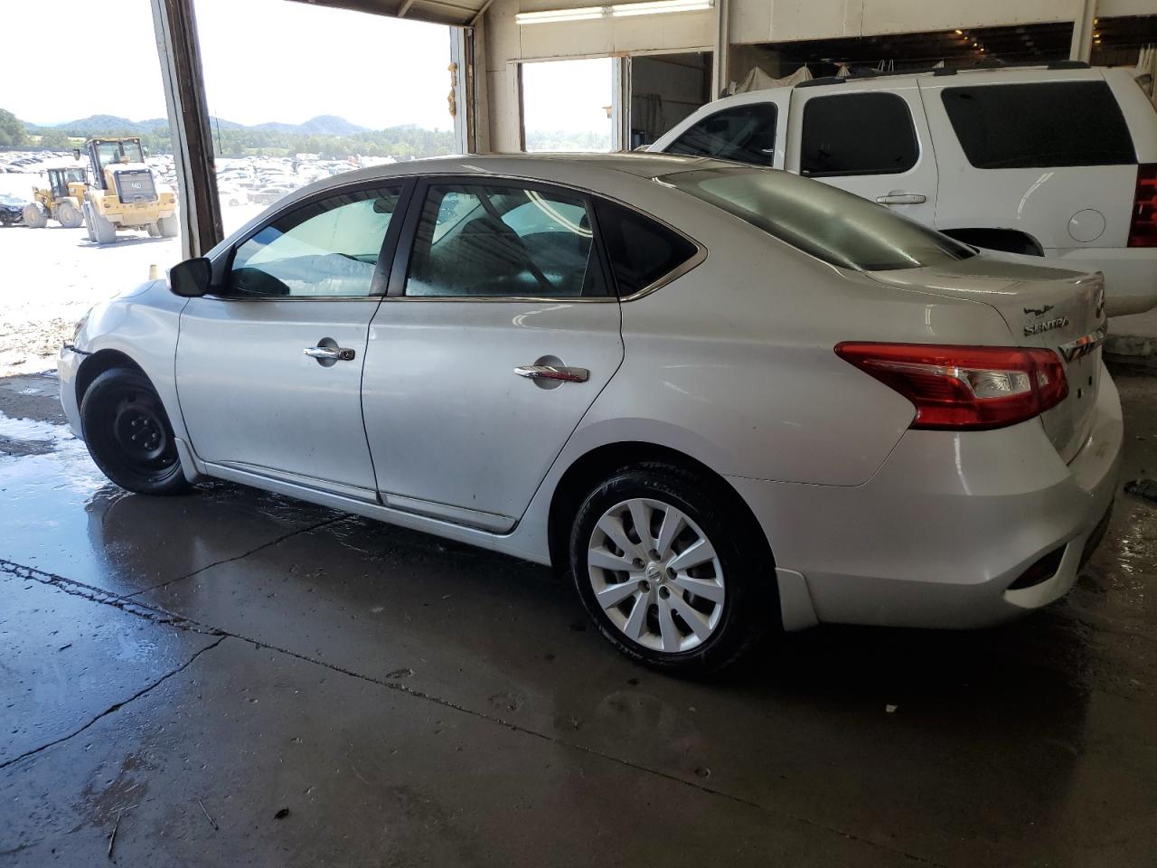 2017 NISSAN SENTRA S photo 3