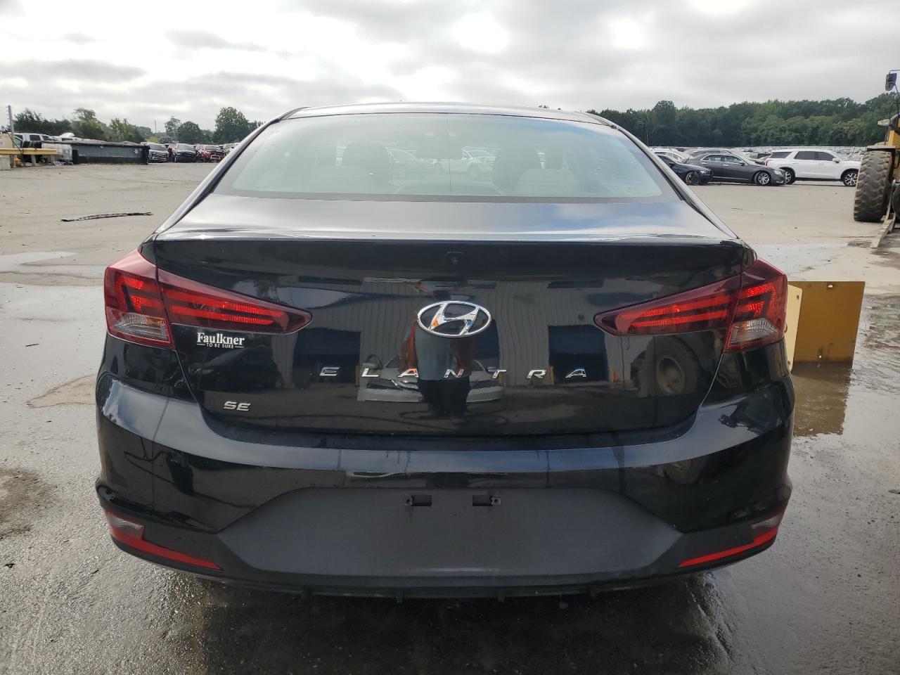 2020 HYUNDAI ELANTRA SE photo 6