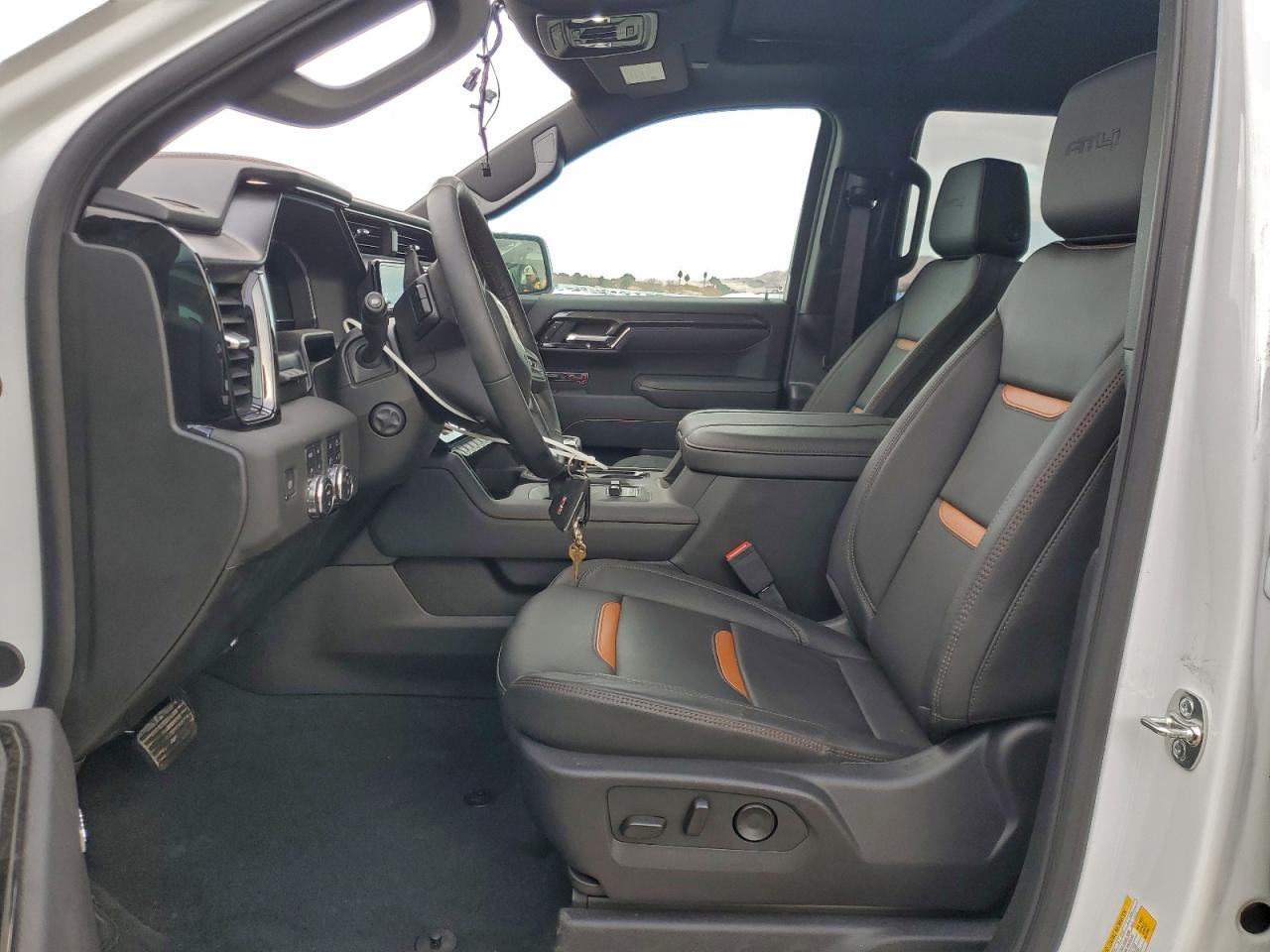 2025 GMC SIERRA photo 7