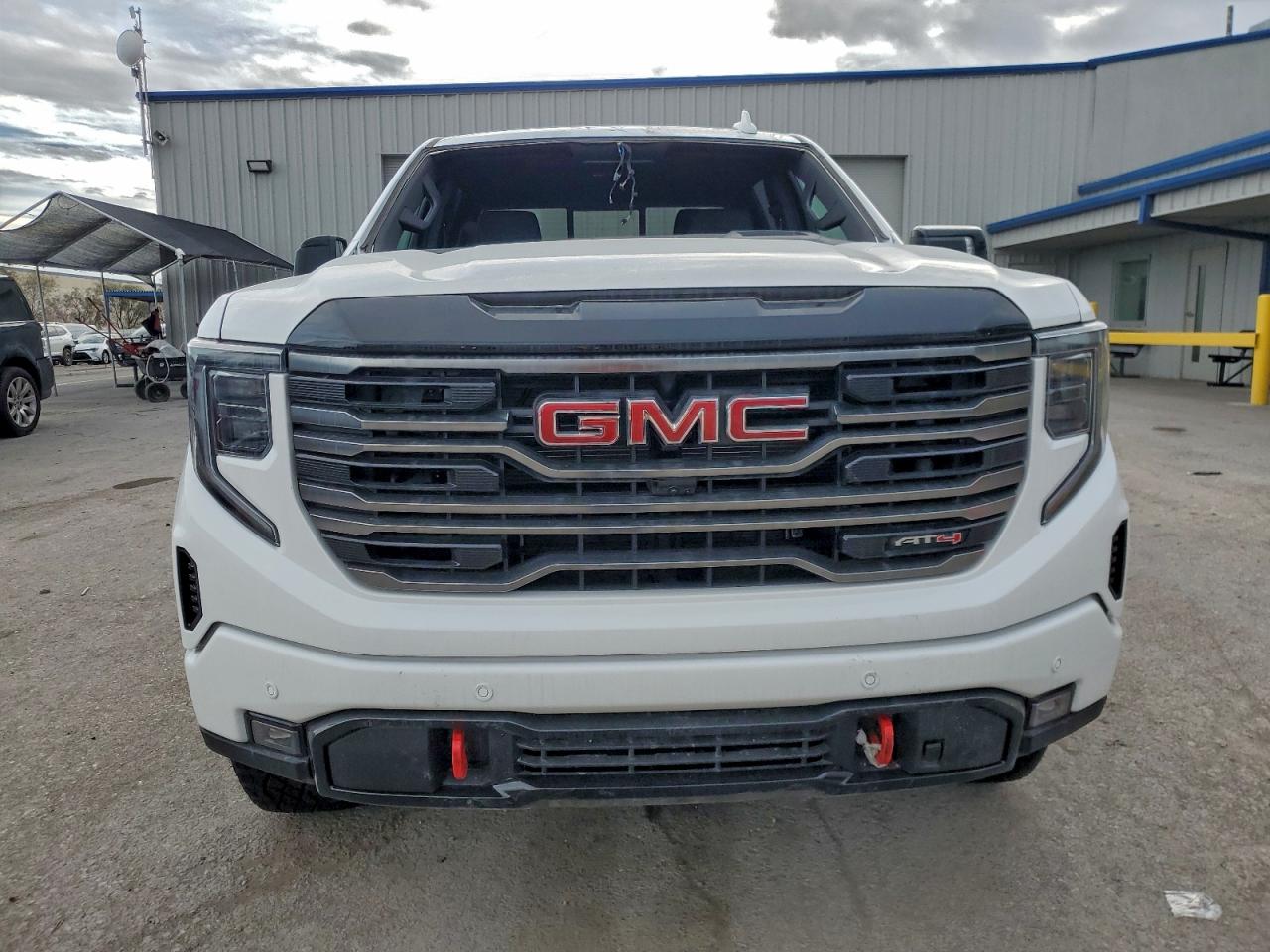 2025 GMC SIERRA photo 5