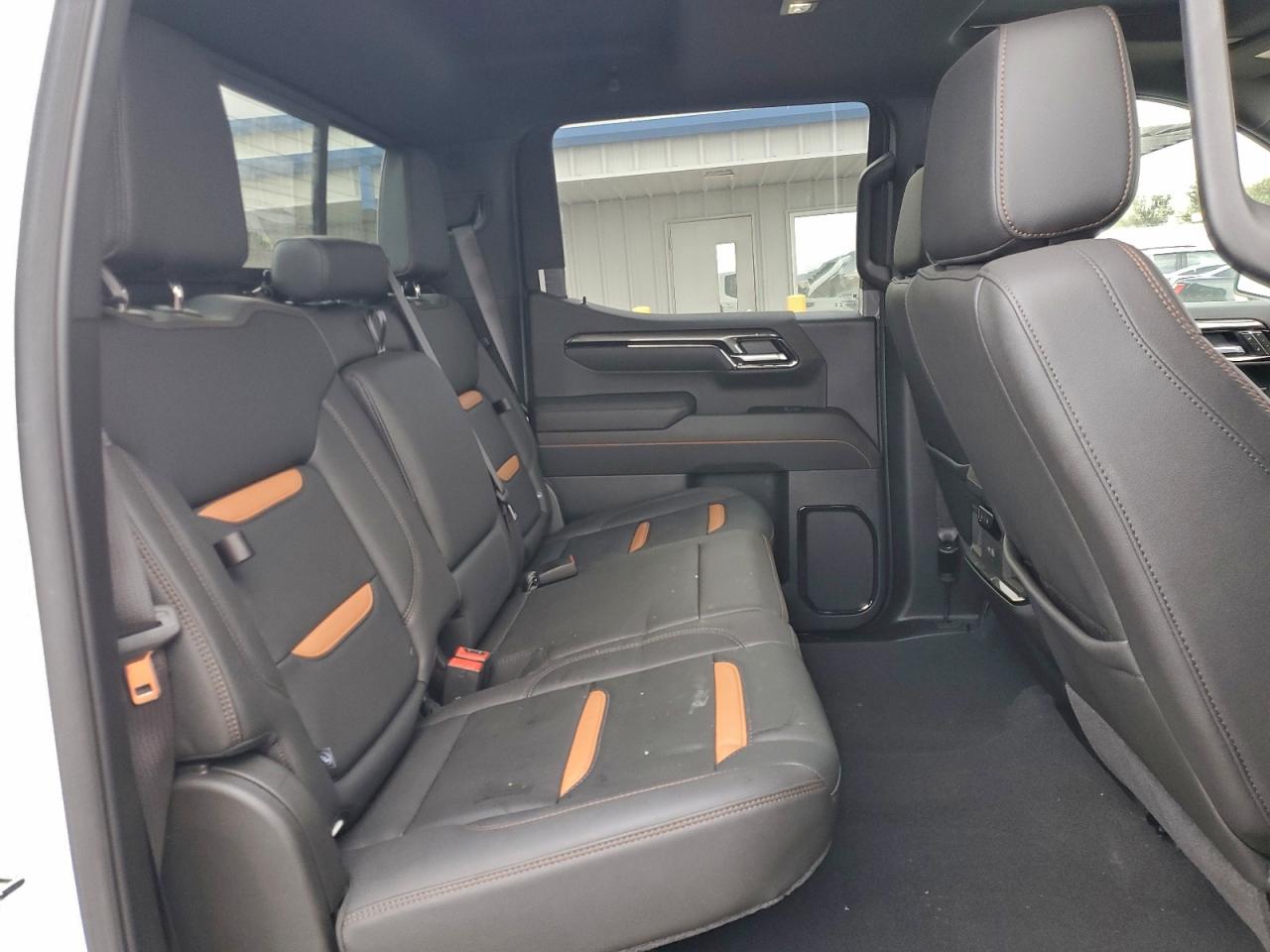 2025 GMC SIERRA photo 10