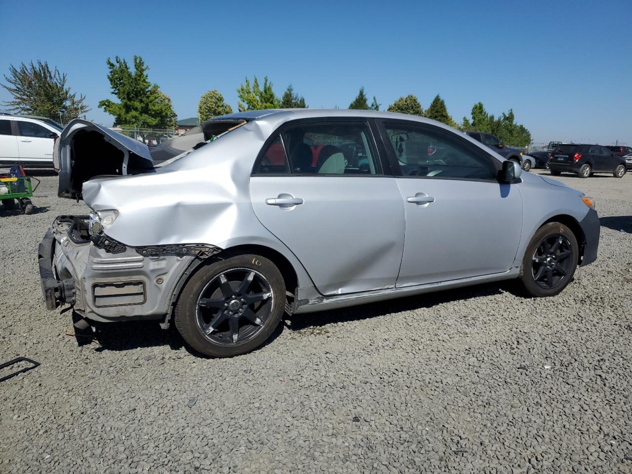 2012 TOYOTA COROLLA LE photo 5