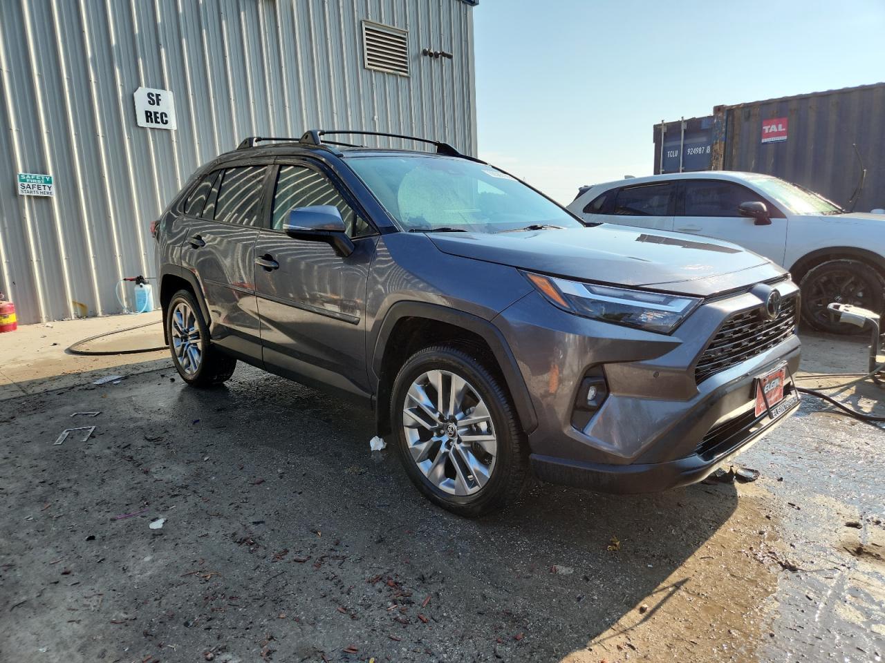 2024 TOYOTA RAV4 XLE PREMIUM photo 7
