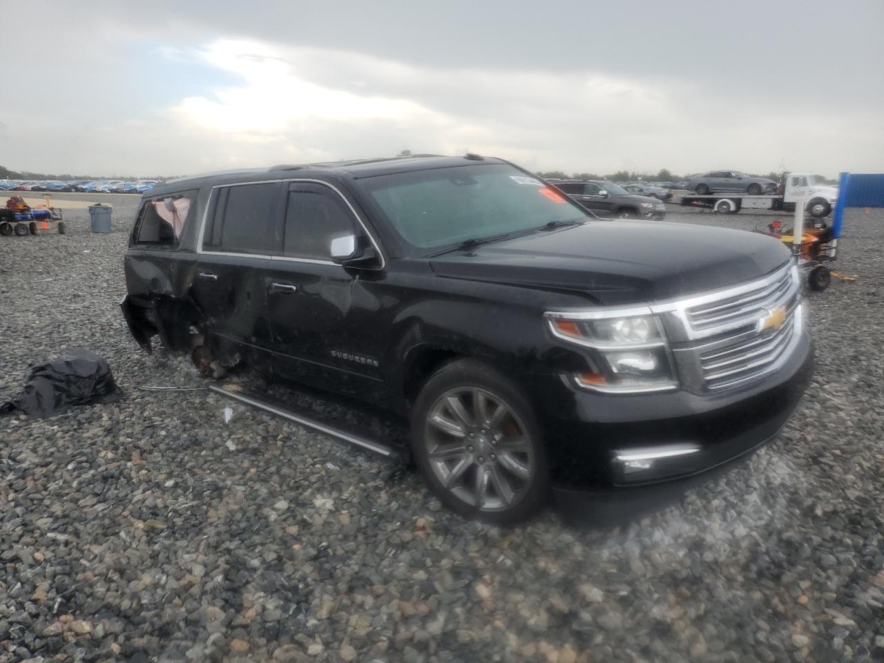 2018 CHEVROLET SUBURBAN C1500 PREMIER photo 4